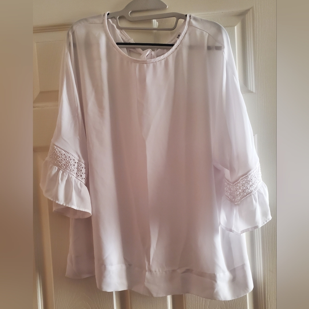 DR2 White Blouse with Bell sleeves, ties in the back.